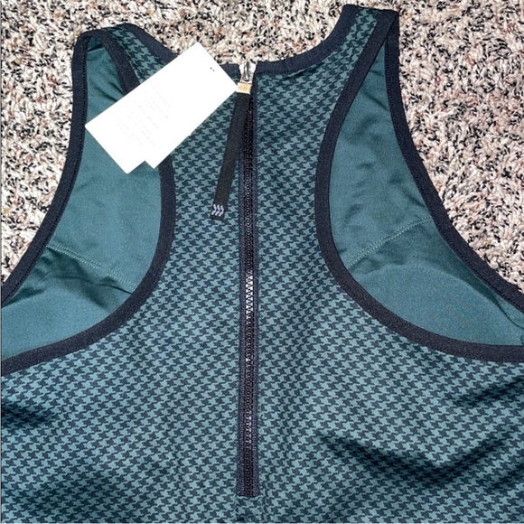 🆕 All In Motion Woman’s Knit Racerback Active Dress Sleeveless Houndstooth | NWT - Picture 6 of 11